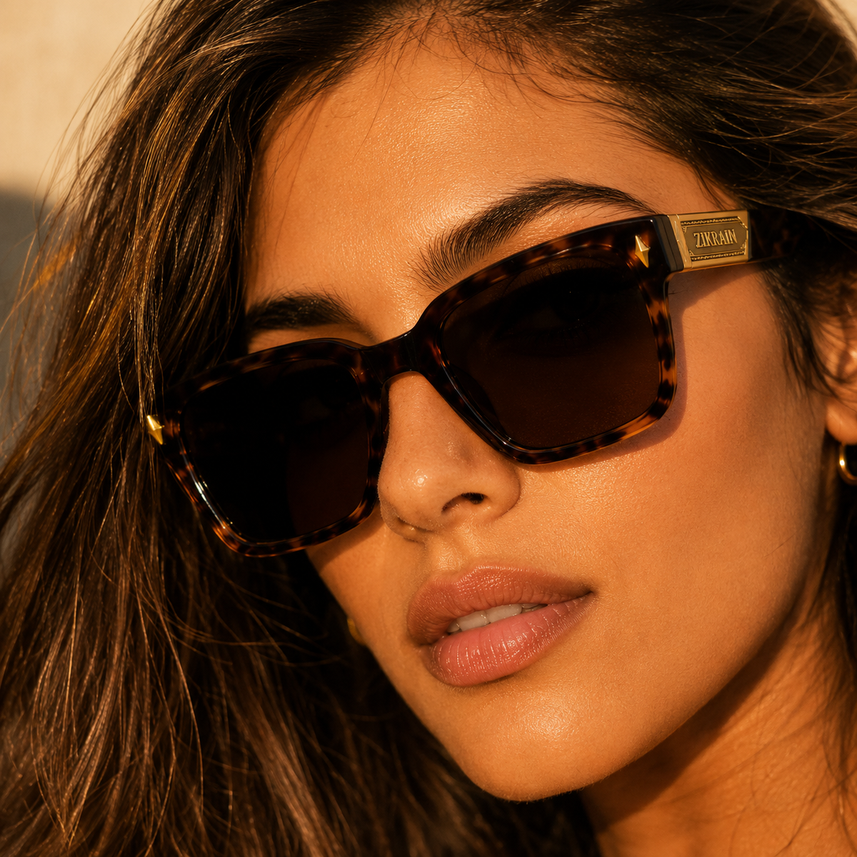 Zikrain Core minimal sunglasses in black acetate — view 5