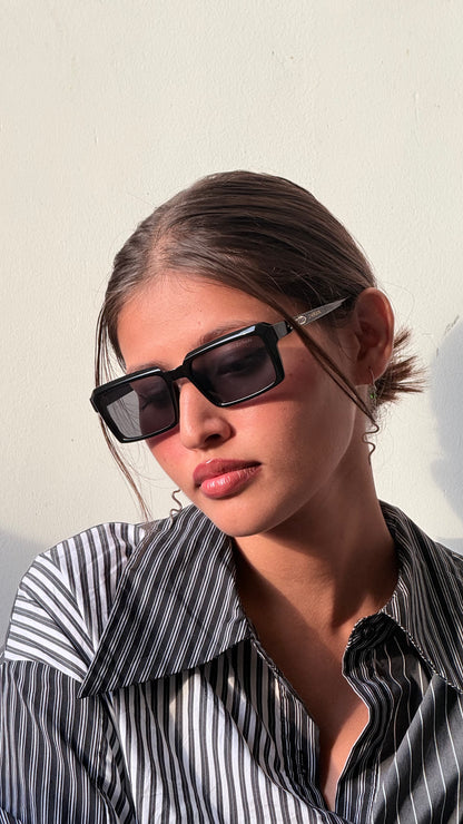 Zikrain Snap compact sunglasses in black acetate — view 4
